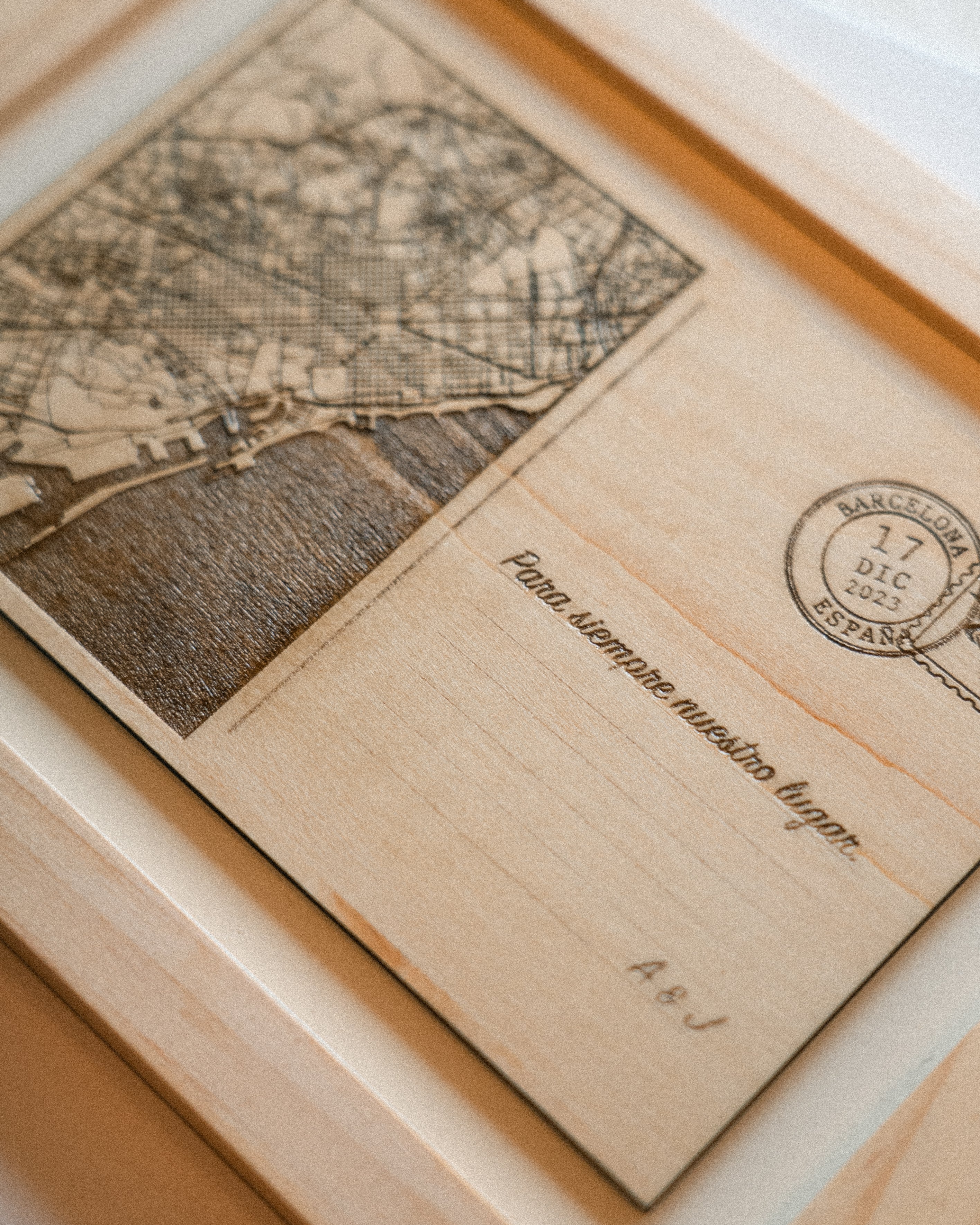 Postal de Madera Personalizada | Blanco