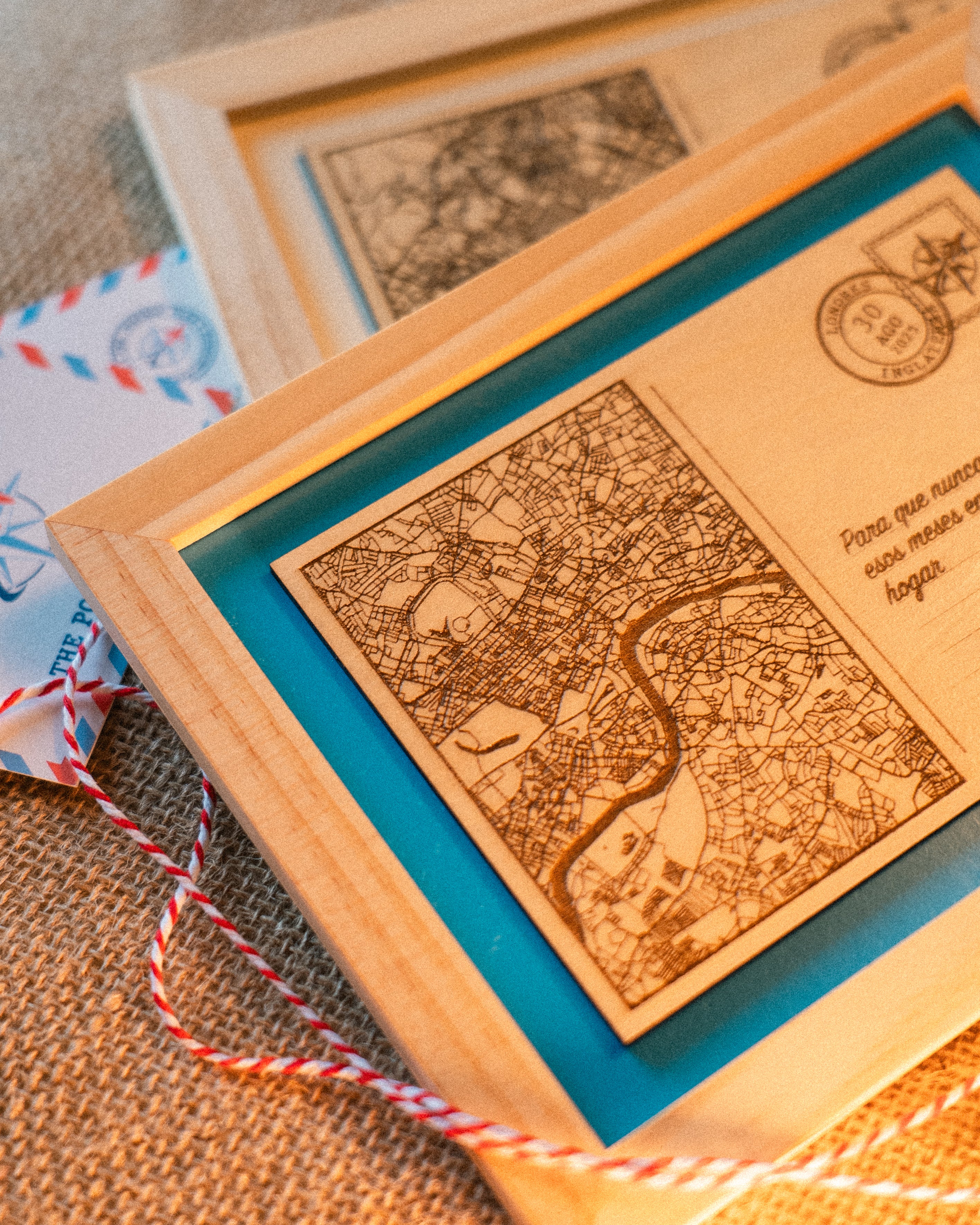 Postal de Madera Personalizada | Azul